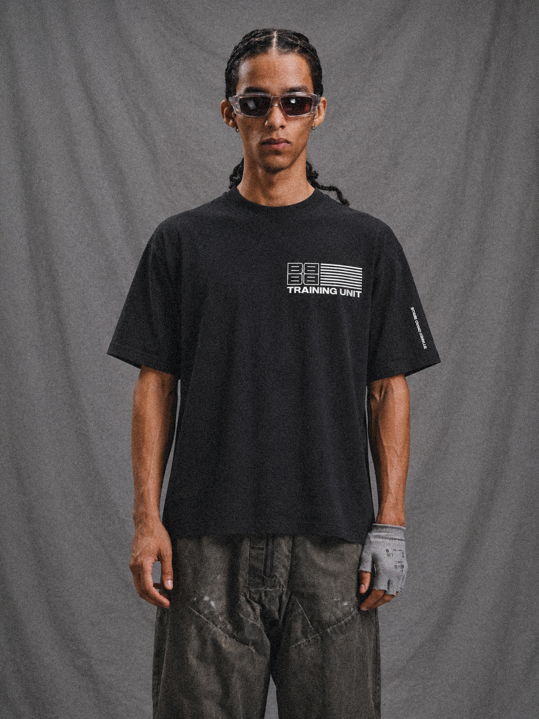 UNIT 006: STANDARD ISSUE TEE